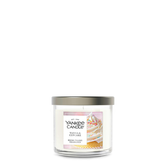 Vanilla Cupcake KU0O
